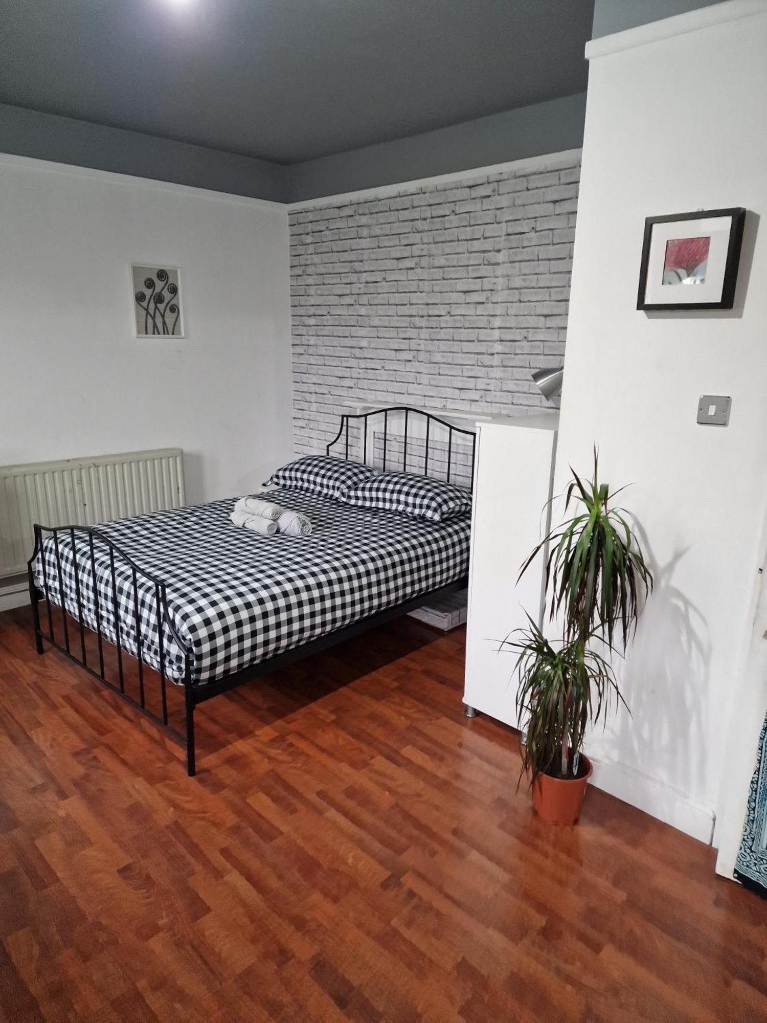 Spacious Room Private Balcony - Central London - Zone 1 - Elephant And Castle Exterior photo